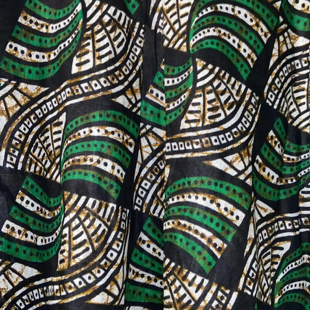 Patterned Dress - Picture 3 of 8